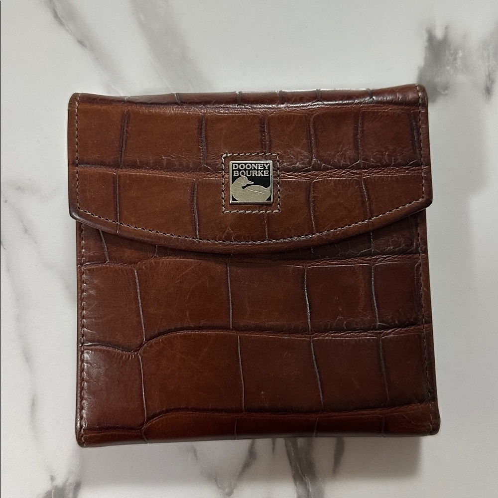 Vintage Dooney & Bourke Brown Reptile Leather Tri-FoldEmbossed Wallet Coin Purse